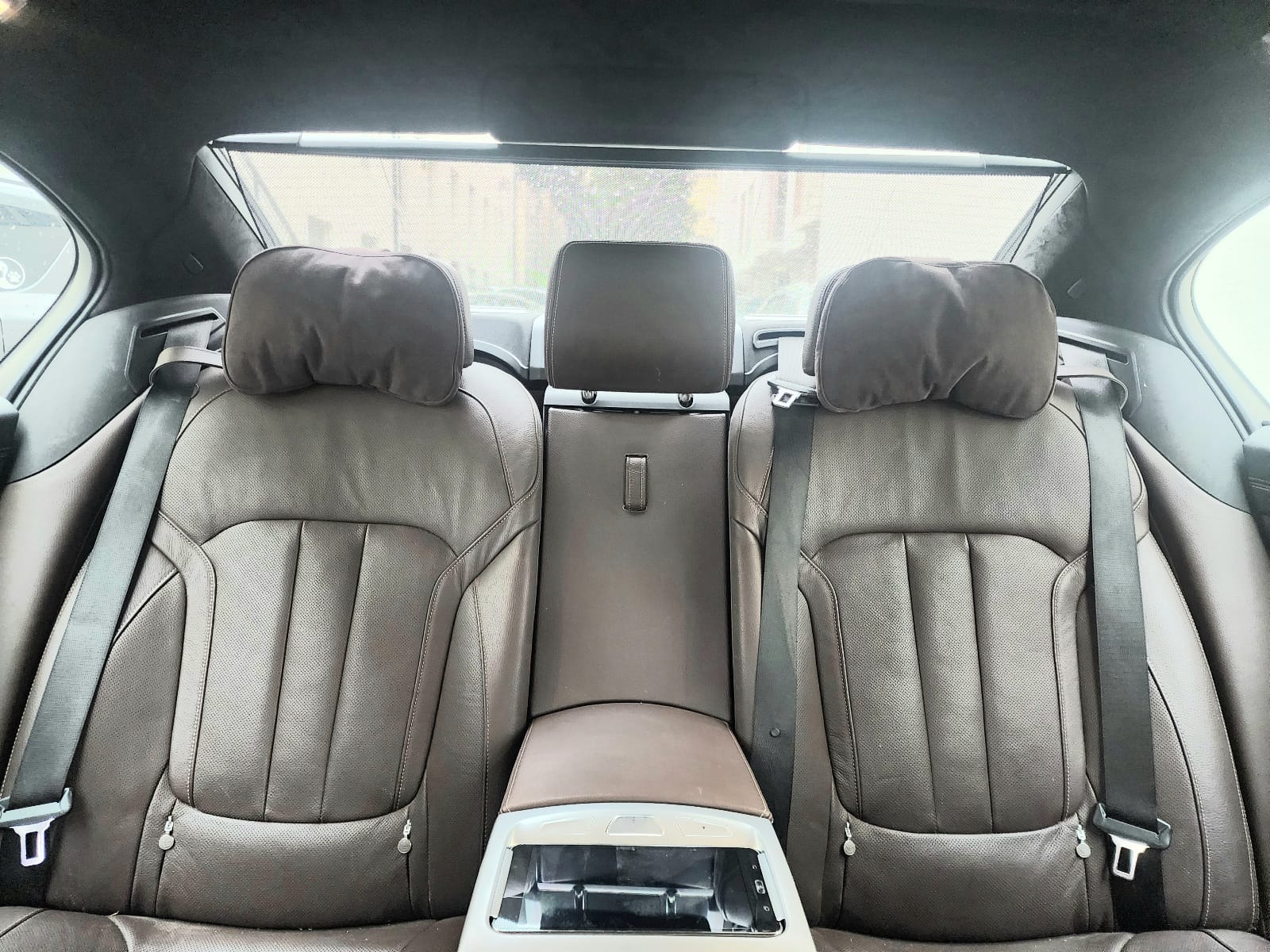 BMW 740I 2017 White vin: WBA7E2C55HG739366
